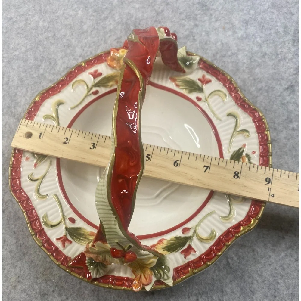 Fitz and Floyd Woodland Holiday Ceramic‎ Basket Ribbon Design Handle 9